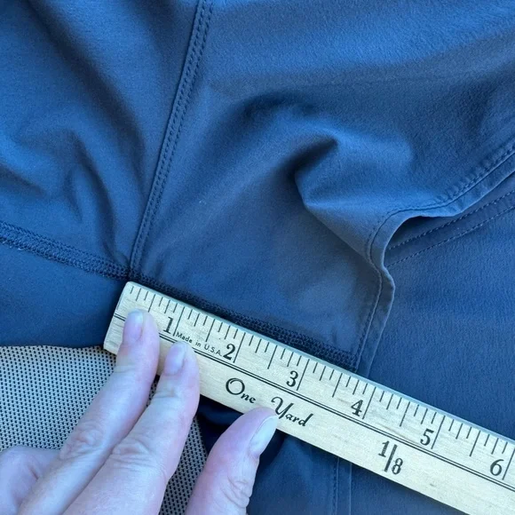 Outdoor Voices Black Women's Athletic Shorts 4 inch - Picture 12 of 12